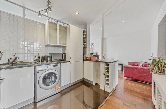 Old Kent Road, London, SE1 - Kinleigh Folkard & Hayward