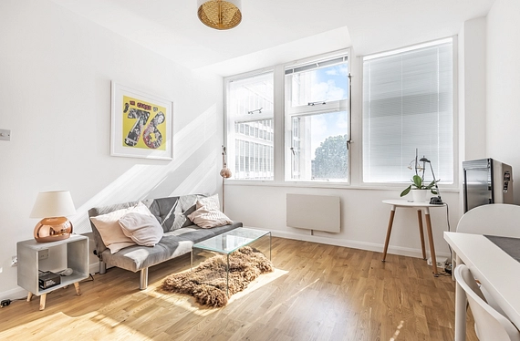 Newington Causeway, London, SE1 - Kinleigh Folkard & Hayward