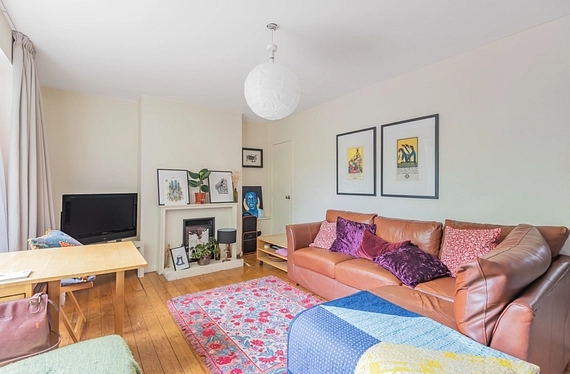 St. Saviours Estate, London, SE1 - Kinleigh Folkard & Hayward