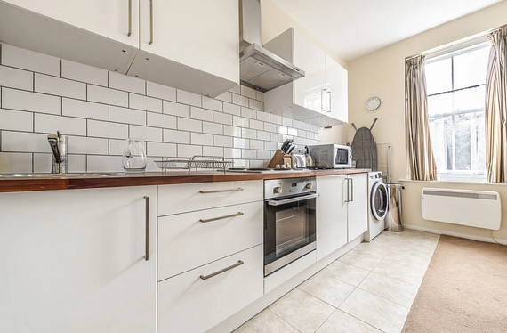 Lambeth Road, London, SE1 - Kinleigh Folkard & Hayward