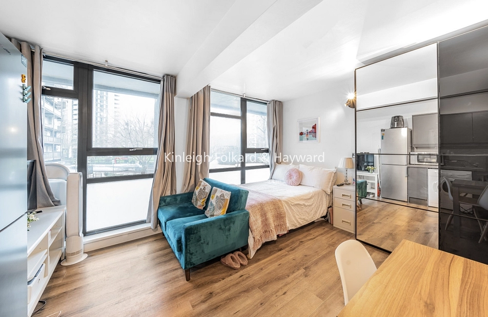 20 Elephant & Castle, Elephant & Castle, London, SE1 - Kinleigh Folkard & Hayward