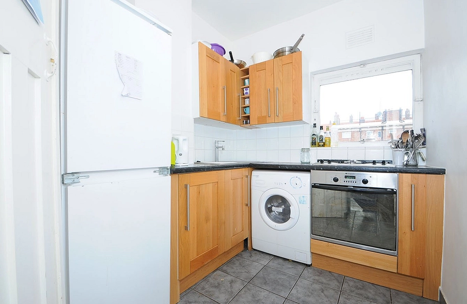 Avondale Square, Old Kent Road, London, SE1 - Kinleigh Folkard & Hayward