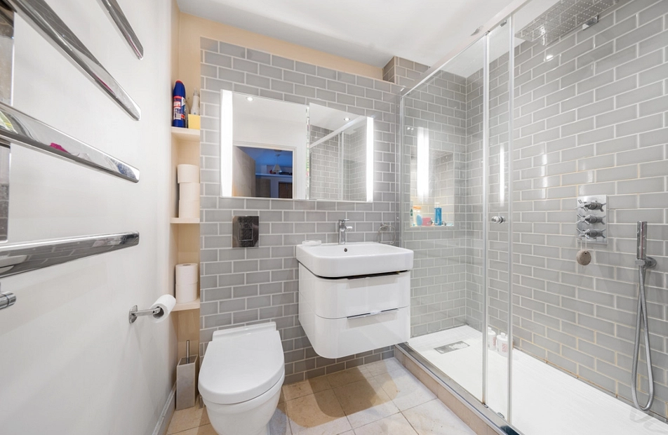 Long Lane, London, SE1 - Kinleigh Folkard & Hayward