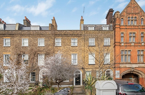 Lambeth Road, London, SE1 - Kinleigh Folkard & Hayward