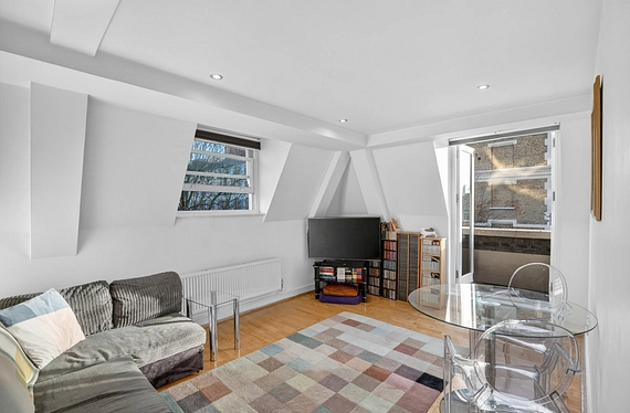 Tooley Street, London, SE1 - Kinleigh Folkard & Hayward