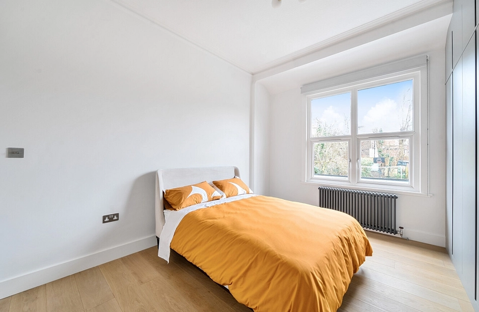 Creighton Avenue, London, N10 - Kinleigh Folkard & Hayward