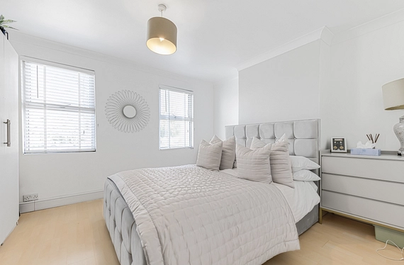 Brunswick Park Road, New Southgate, London, N11 - Kinleigh Folkard & Hayward