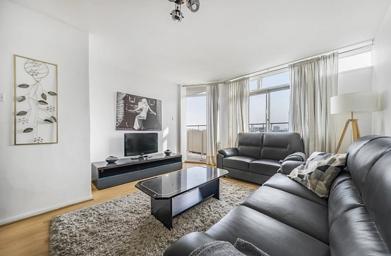 Notting Hill Gate, London, W11 - Kinleigh Folkard & Hayward