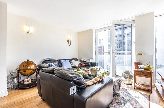 Wandsworth High Street, Wandsworth, London, SW18 - Kinleigh Folkard & Hayward