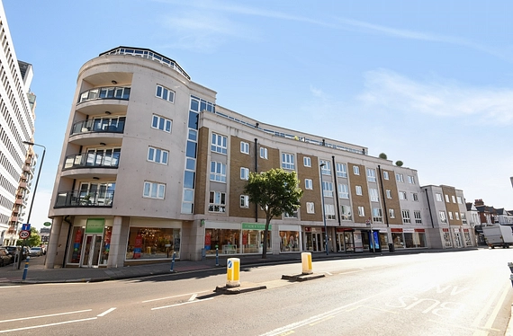 Brewhouse Lane, Putney, London, SW15 - Kinleigh Folkard & Hayward