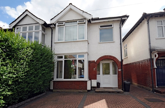 Taunton Avenue, Raynes Park, London, SW20 - Kinleigh Folkard & Hayward