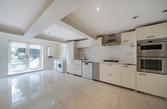 Amity Grove, London, SW20 - Kinleigh Folkard & Hayward