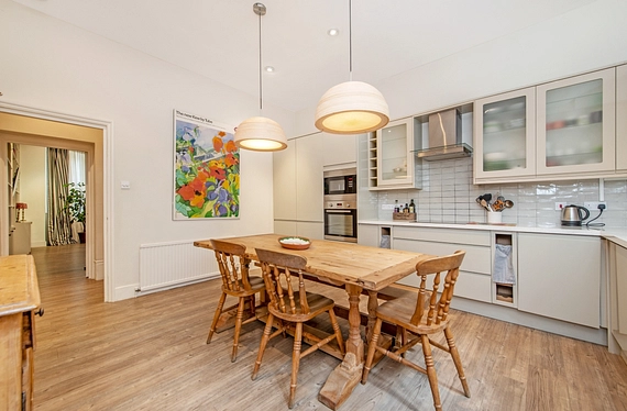 Courtfield Gardens, South Kensington, London, SW5 - Kinleigh Folkard & Hayward