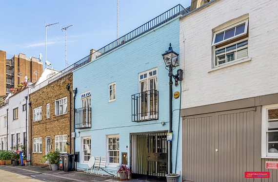 Huntsworth Mews, Marylebone, London, NW1 - Kinleigh Folkard & Hayward