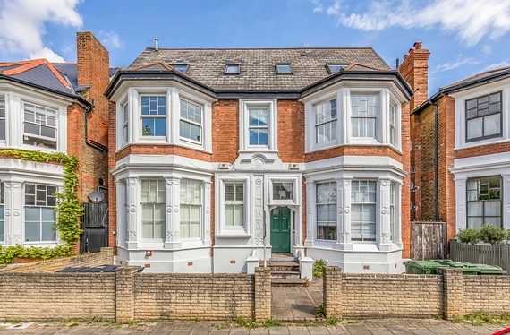 Telford Avenue, Balham, SW2 - Kinleigh Folkard & Hayward