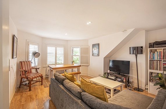 Thornlaw Road, West Norwood, London, SE27 - Kinleigh Folkard & Hayward