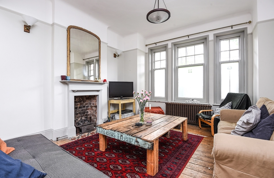 Cricklade Avenue, Streatham Hil, London, SW2 - Kinleigh Folkard & Hayward