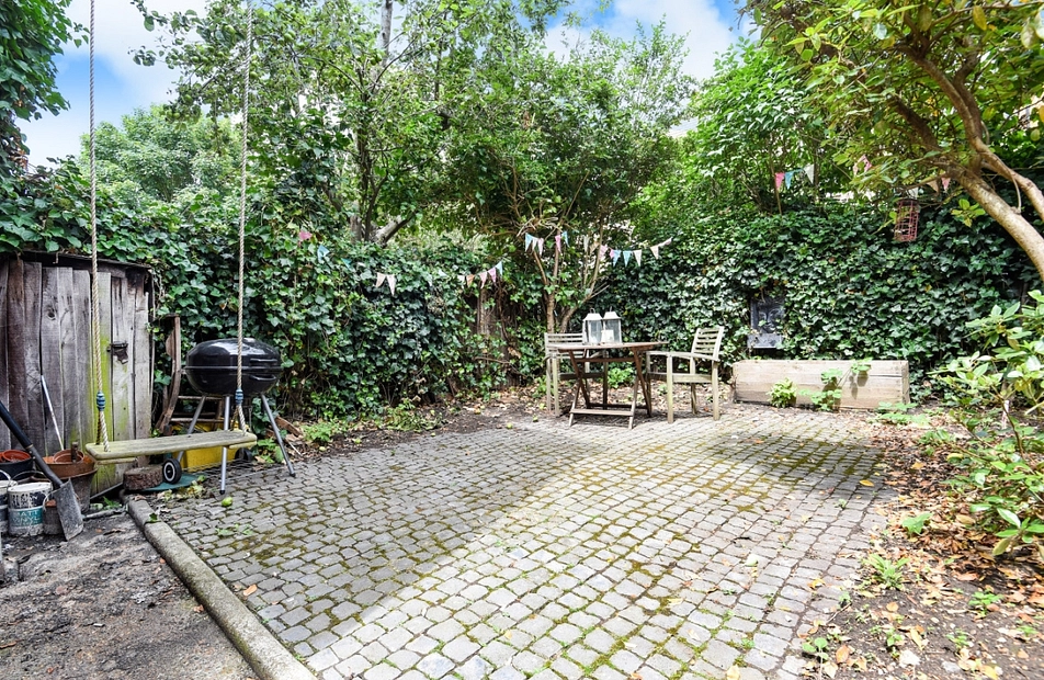 Cricklade Avenue, Streatham Hil, London, SW2 - Kinleigh Folkard & Hayward