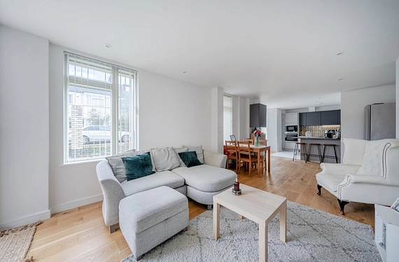 159 Commonside East, Mitcham, CR4 - Kinleigh Folkard & Hayward