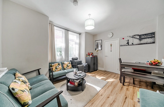 Hoyle Road, Tooting, London, SW17 - Kinleigh Folkard & Hayward