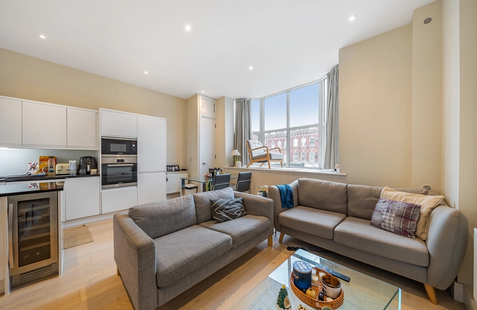 Cricklewood Broadway, London, NW2 - Kinleigh Folkard & Hayward