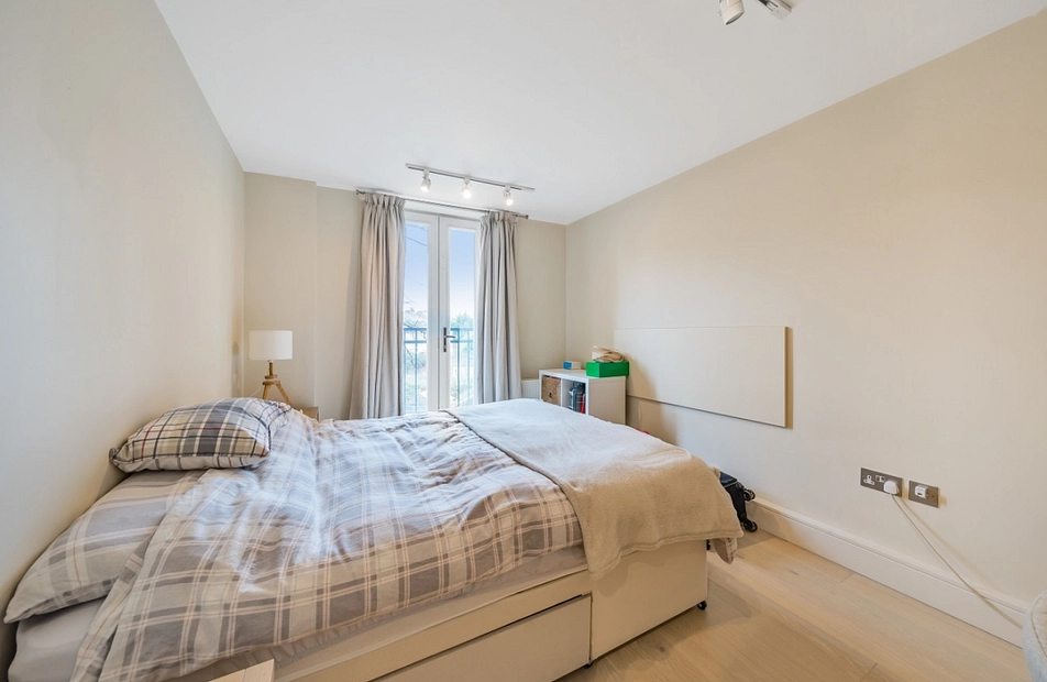 Cricklewood Broadway, London, NW2 - Kinleigh Folkard & Hayward