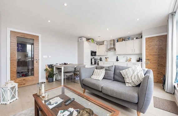 Cricklewood Broadway, London, NW2 - Kinleigh Folkard & Hayward