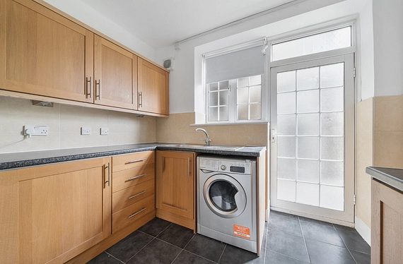 The Downs, Raynes Park, London, SW20 - Kinleigh Folkard & Hayward