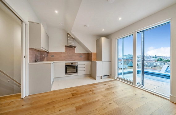 Broadway Court, Wimbledon, London, SW19 - Kinleigh Folkard & Hayward