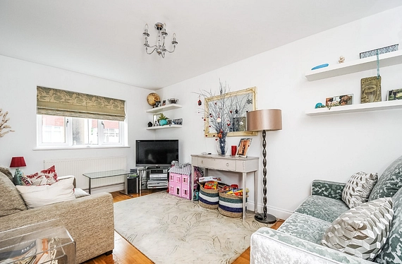 Rothesay Avenue, Wimbledon Chase, London, SW20 - Kinleigh Folkard & Hayward