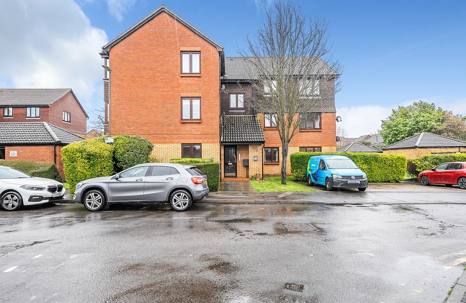 Kipling Drive, London, SW19 - Kinleigh Folkard & Hayward