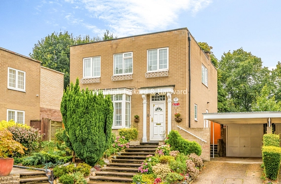 Kinnaird Close, Bromley, Kent, BR1 - Kinleigh Folkard & Hayward