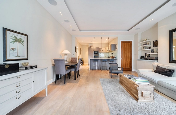 Blythe Road, Brook Green, London, W14 - Kinleigh Folkard & Hayward