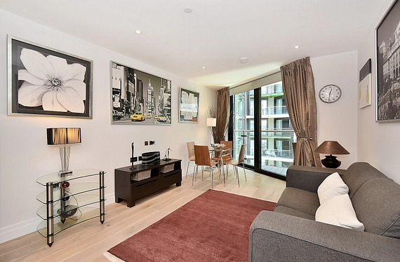 Riverlight Quay, London, SW11 - Kinleigh Folkard & Hayward