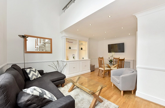 Belgravia, London, SW1W - Kinleigh Folkard & Hayward