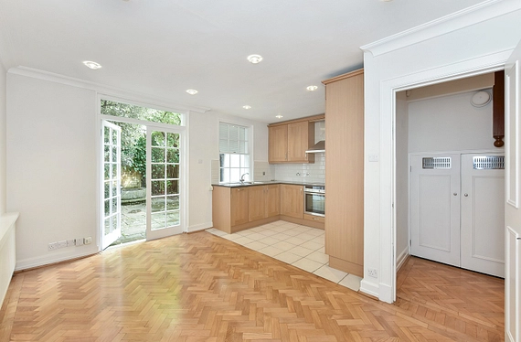 Cadogan Lane, Knightsbridge, London, SW1X - Kinleigh Folkard & Hayward