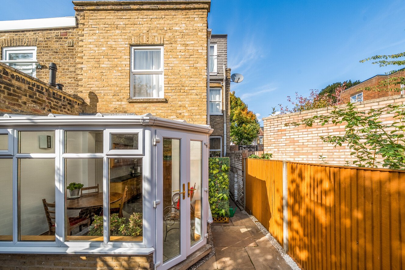 Leythe Road, Acton, London, W3