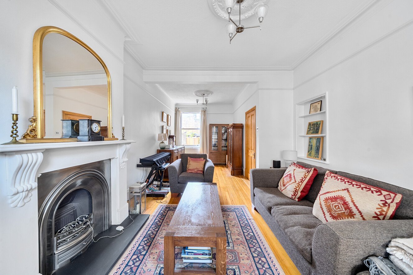 Leythe Road, Acton, London, W3