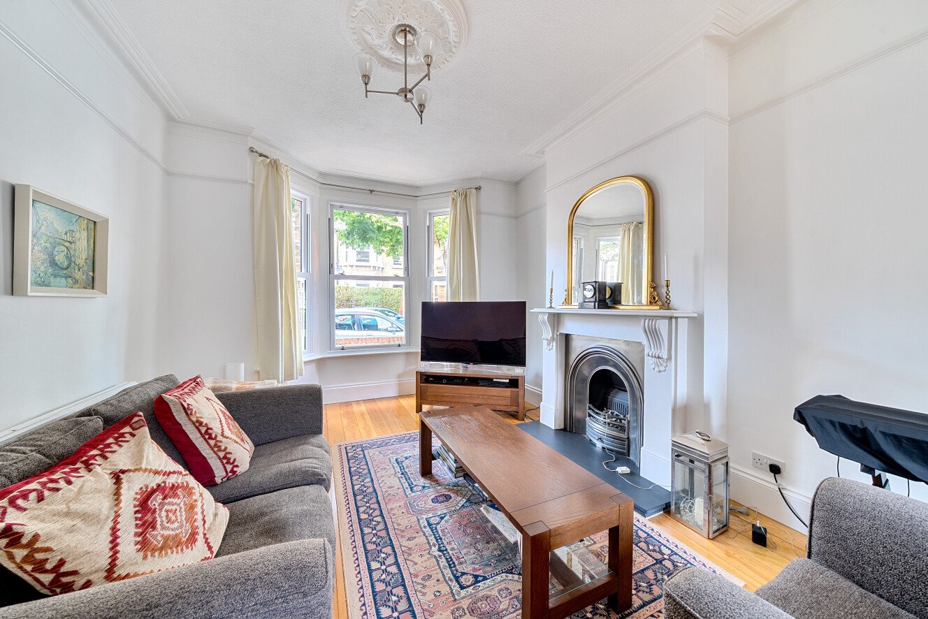 Leythe Road, Acton, London, W3