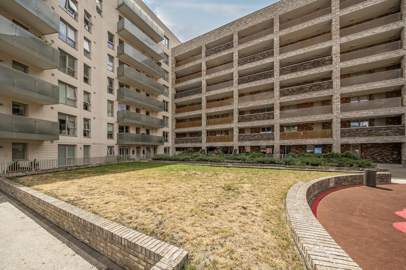 Avenue Road, Acton, London, W3