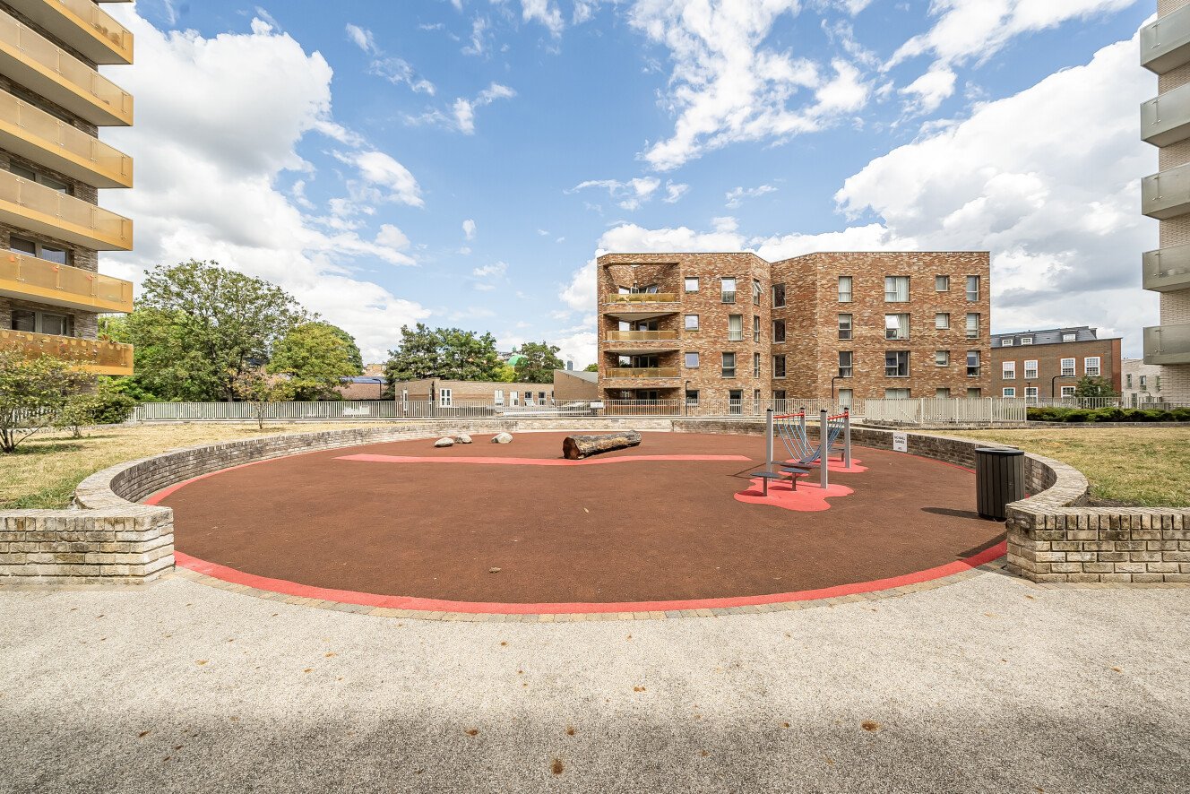 Avenue Road, Acton, London, W3