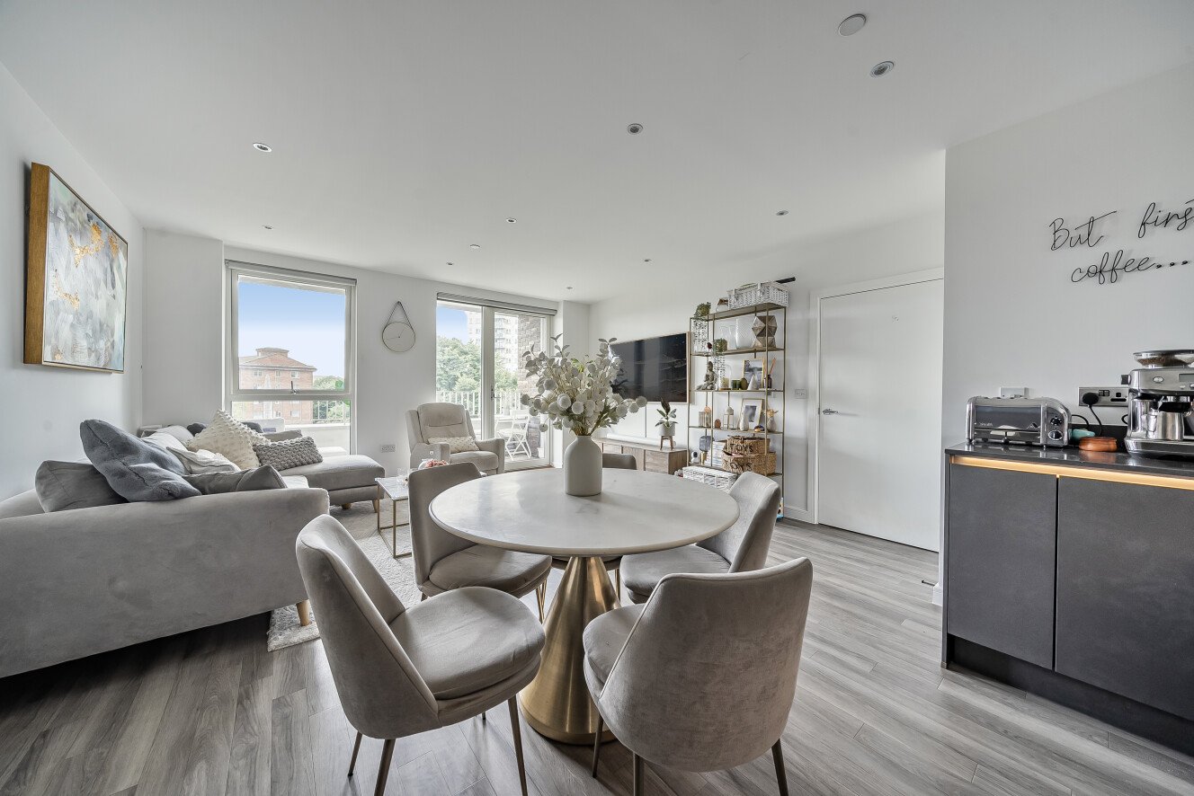 Avenue Road, Acton, London, W3