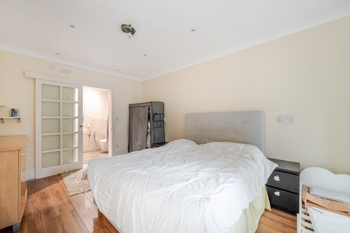 Trinity Crescent, Balham, London, SW17