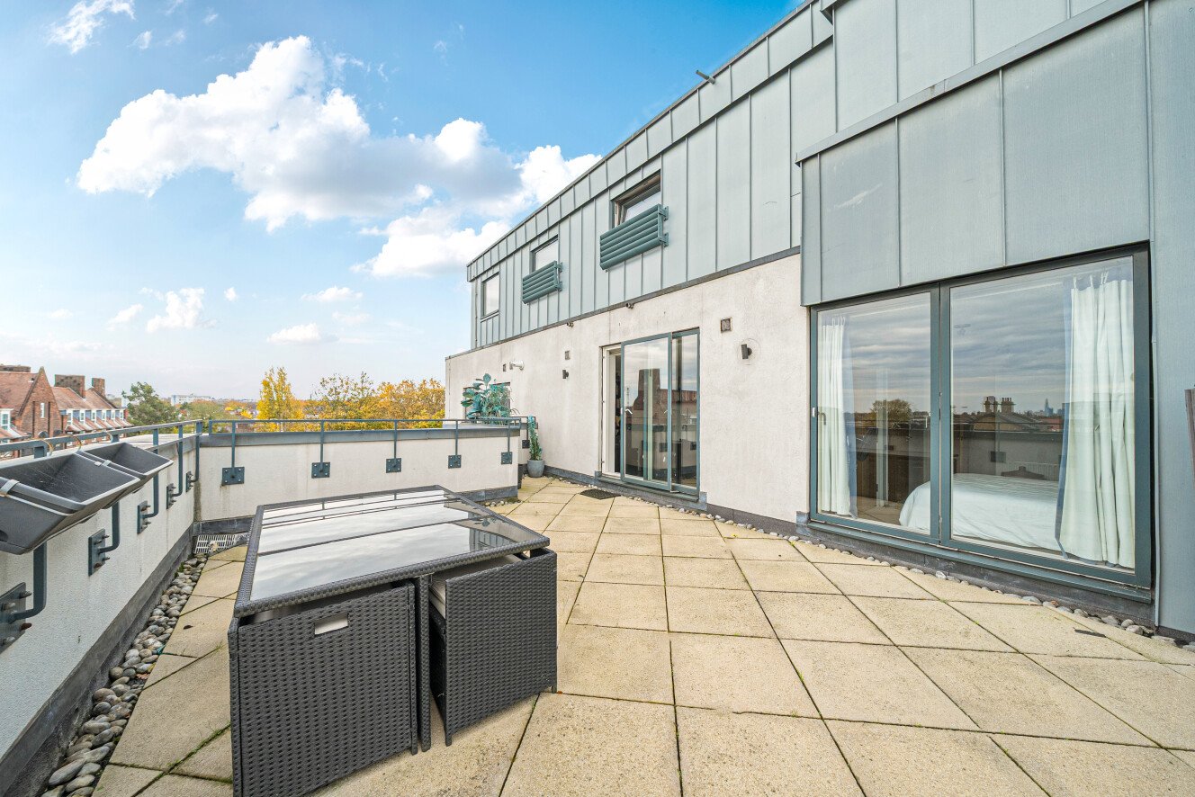 Elmfield Road, London, SW17