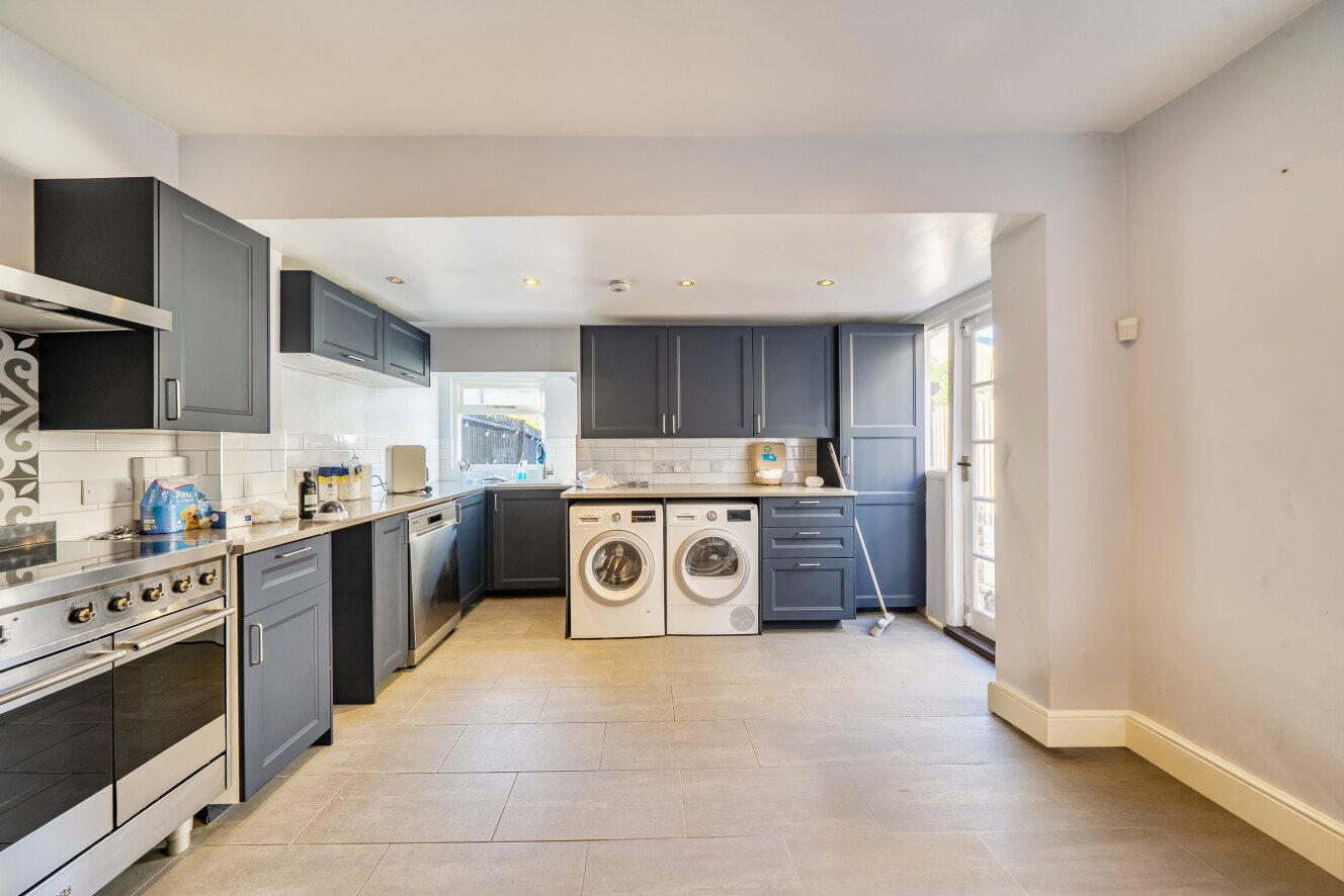 Emmanuel Road, London, SW12 - Kinleigh Folkard & Hayward