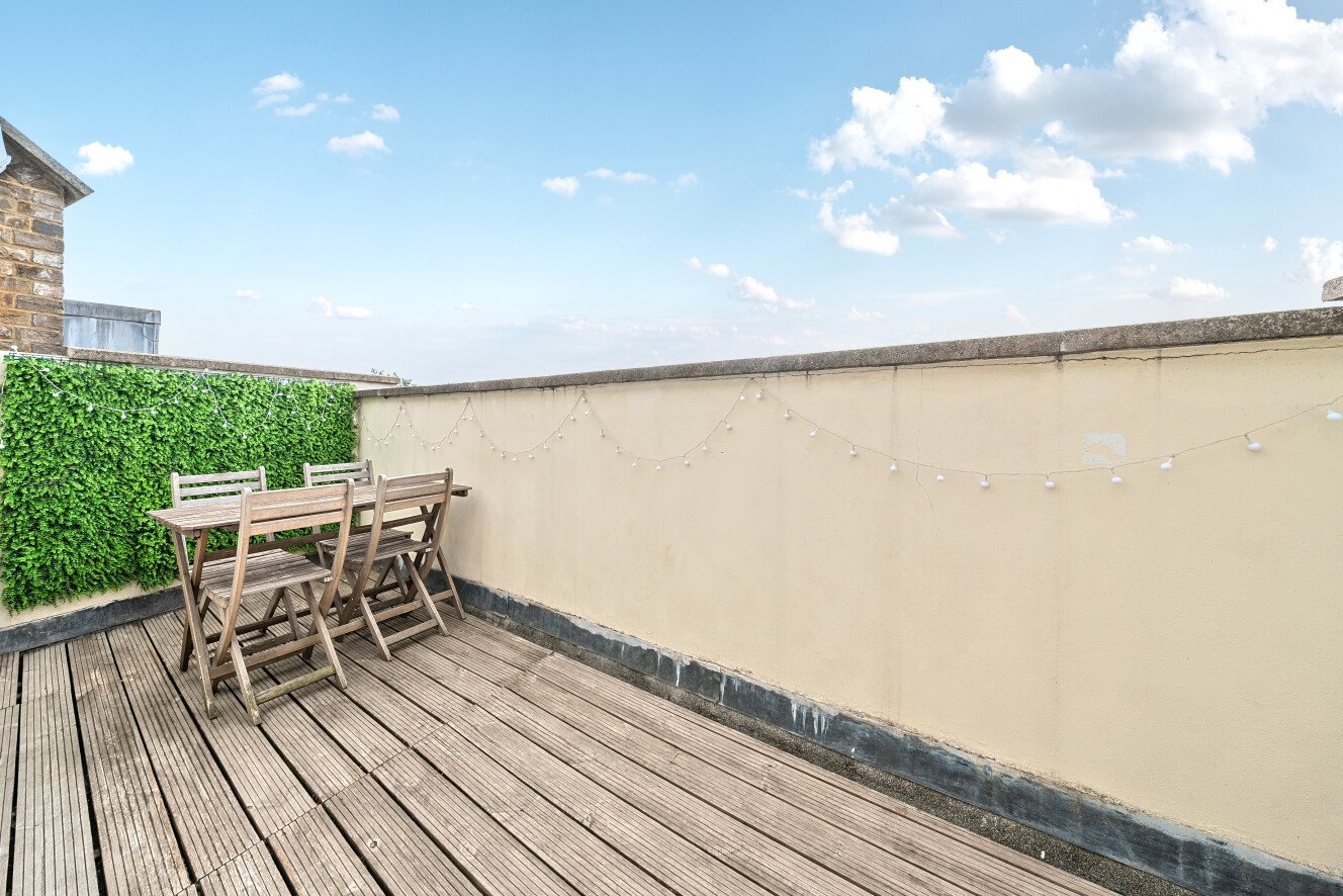 Bedford Hill, London, SW12