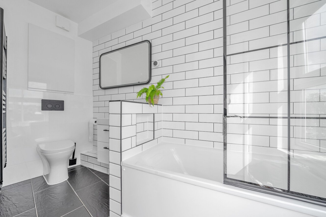 Bedford Hill, London, SW12