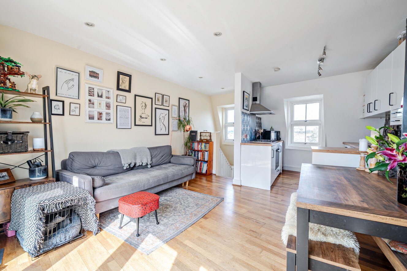 Bedford Hill, London, SW12