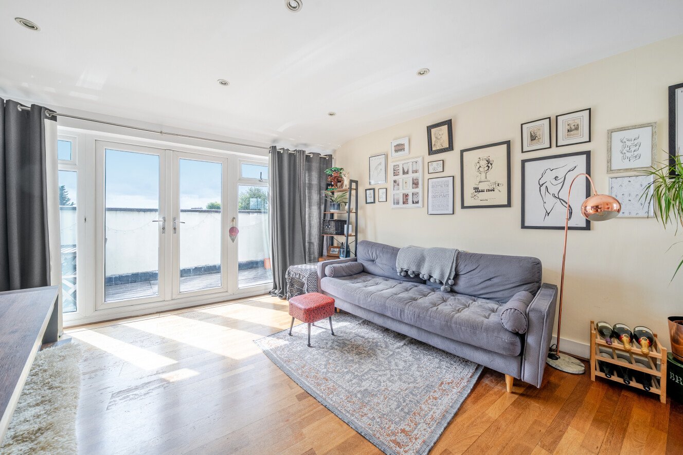 Bedford Hill, London, SW12