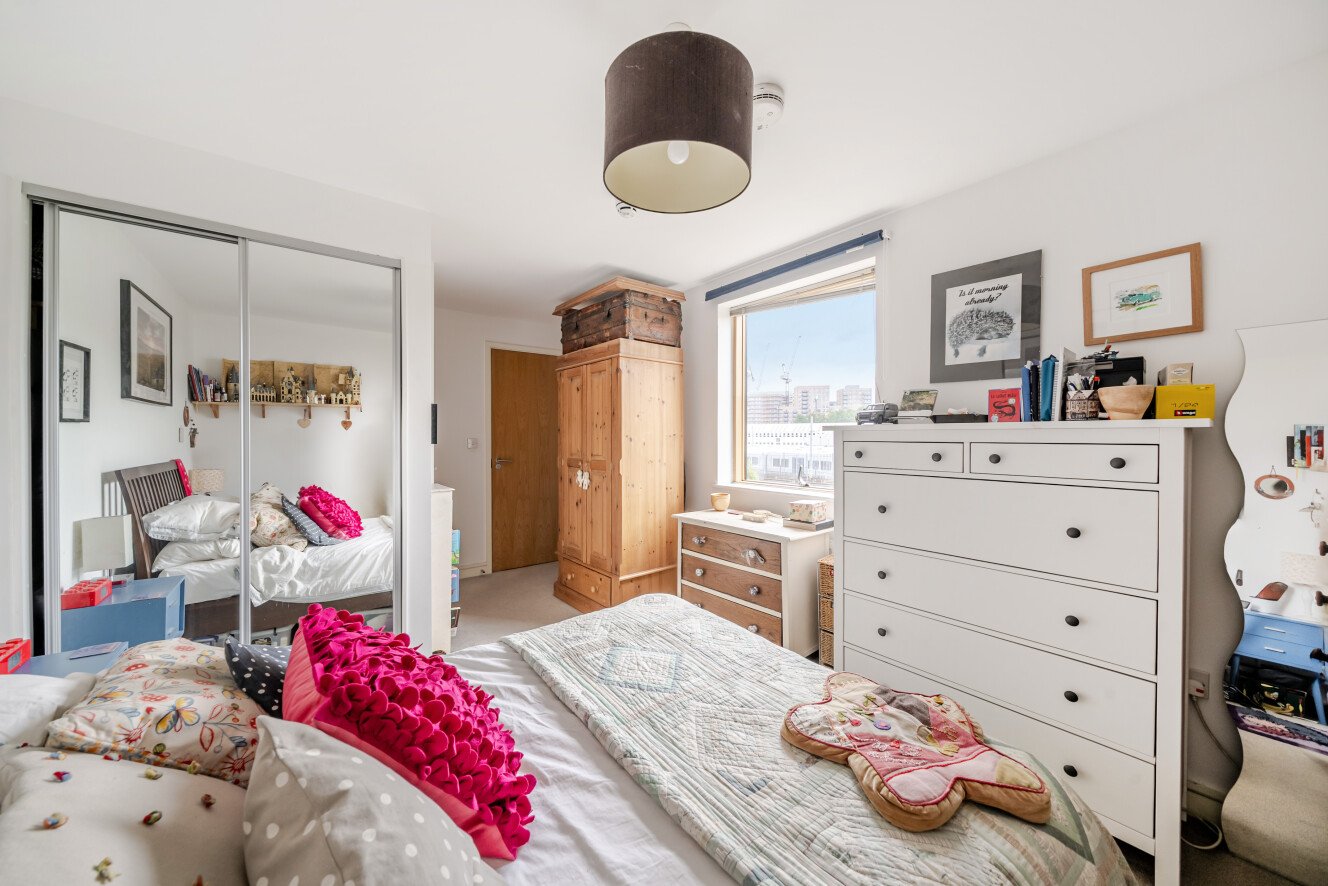 Plough Road, London, SW11